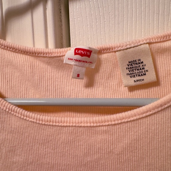 Levi’s Ribbed T‎ Shirt - Picture 4 of 5